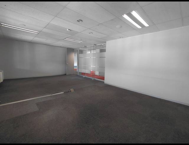 382M² OFFICE TO LET IN BRYANSTON